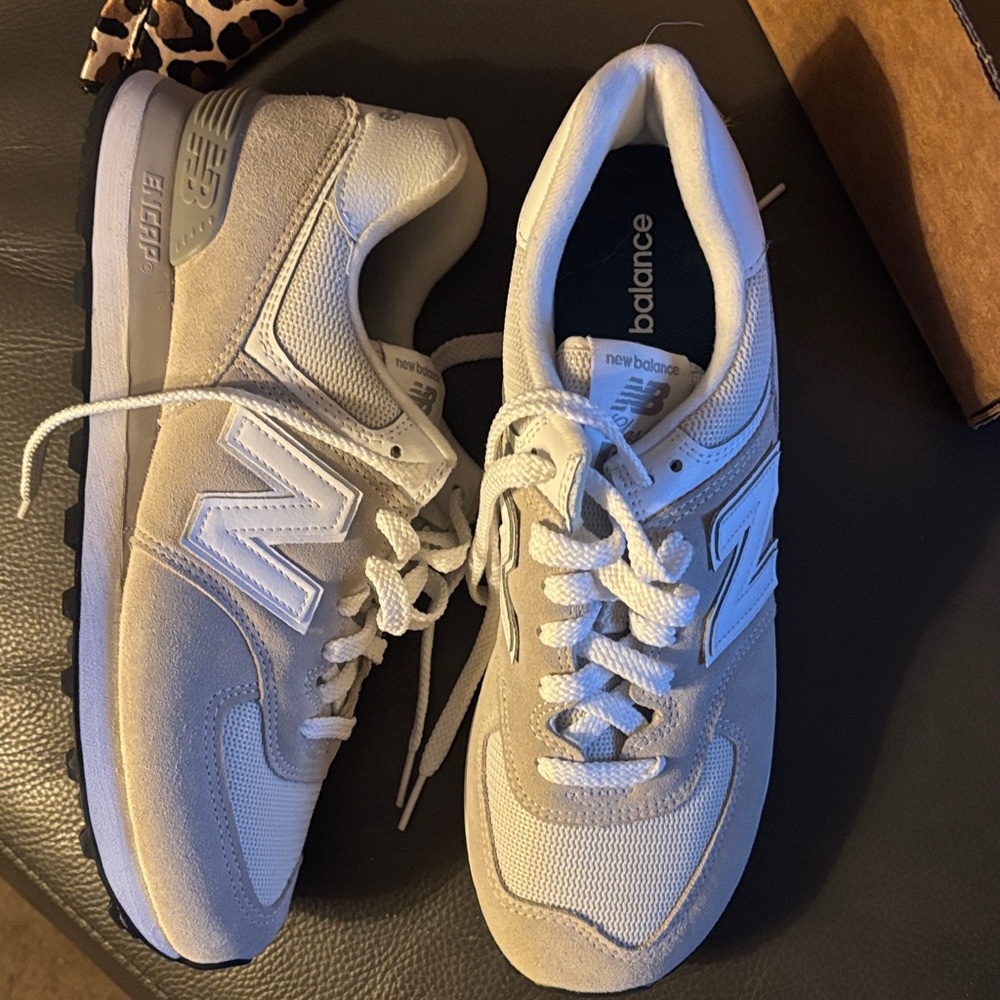 NEW New Balance 574 women Off-White Ath